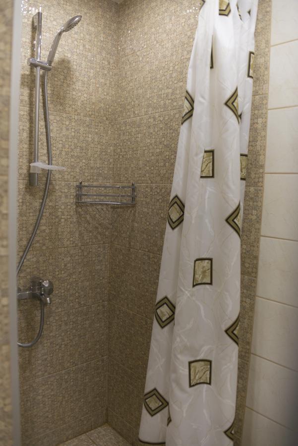 Studio apartment เคียฟ ภายนอก รูปภาพ