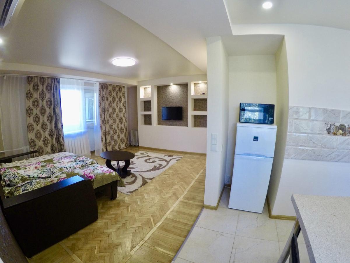 Studio apartment เคียฟ ภายนอก รูปภาพ