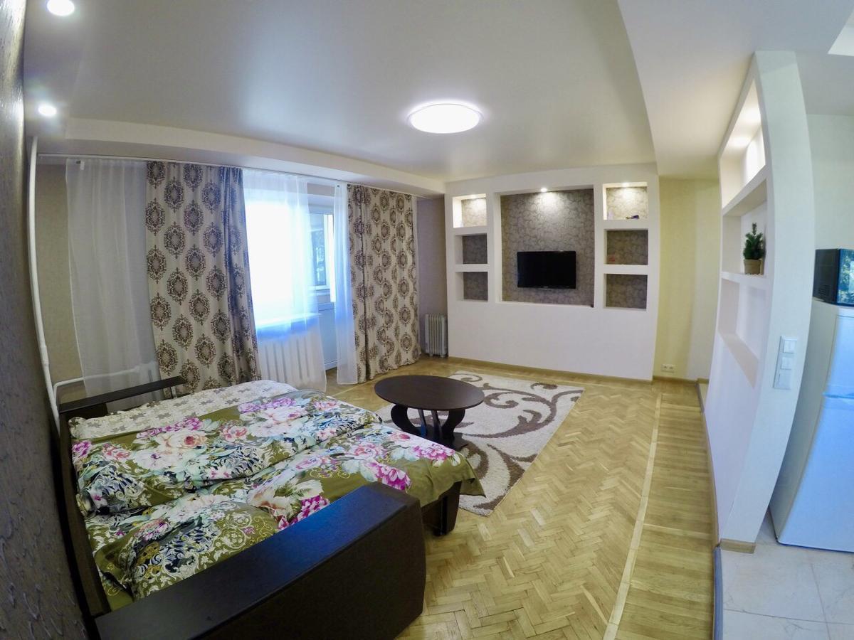 Studio apartment เคียฟ ภายนอก รูปภาพ